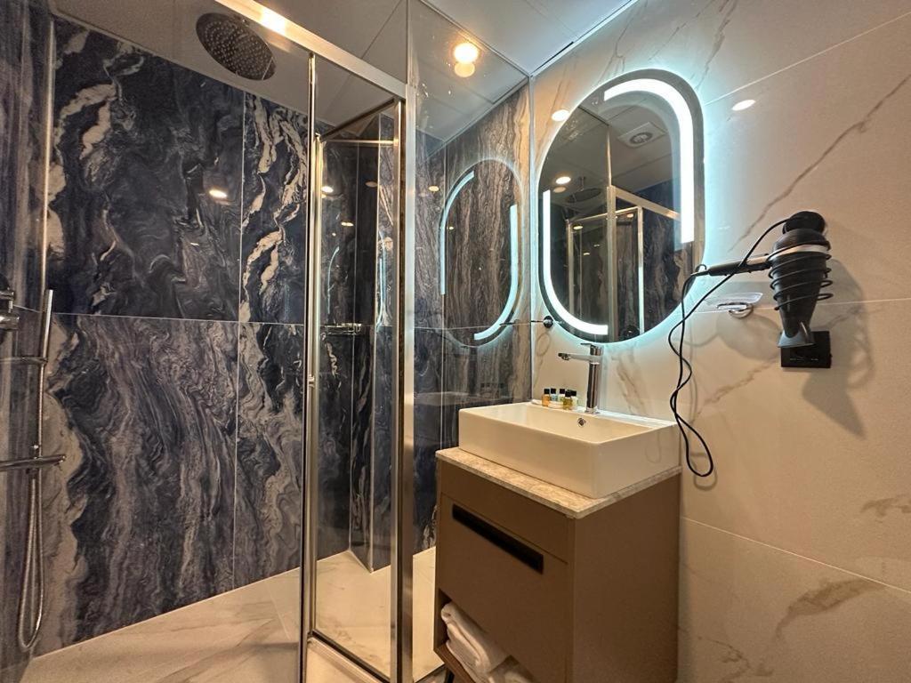 Istanblu Hotel Atasehir Stambuł Zewnętrze zdjęcie