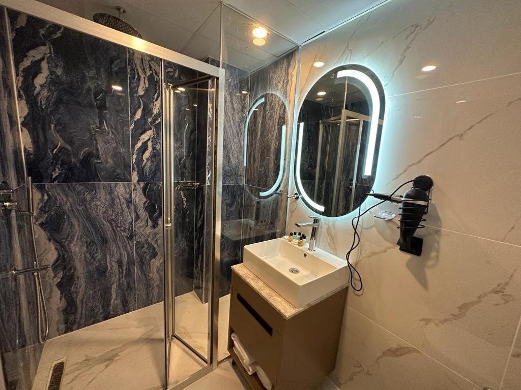 Istanblu Hotel Atasehir Stambuł Zewnętrze zdjęcie